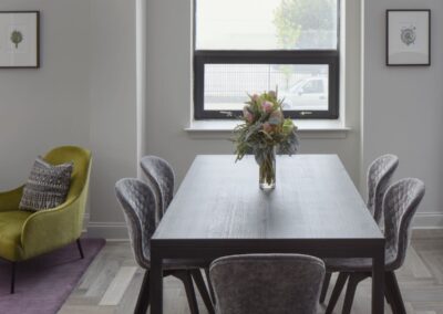 kitchen table in The Pepper Building apartments located in Philadelphia